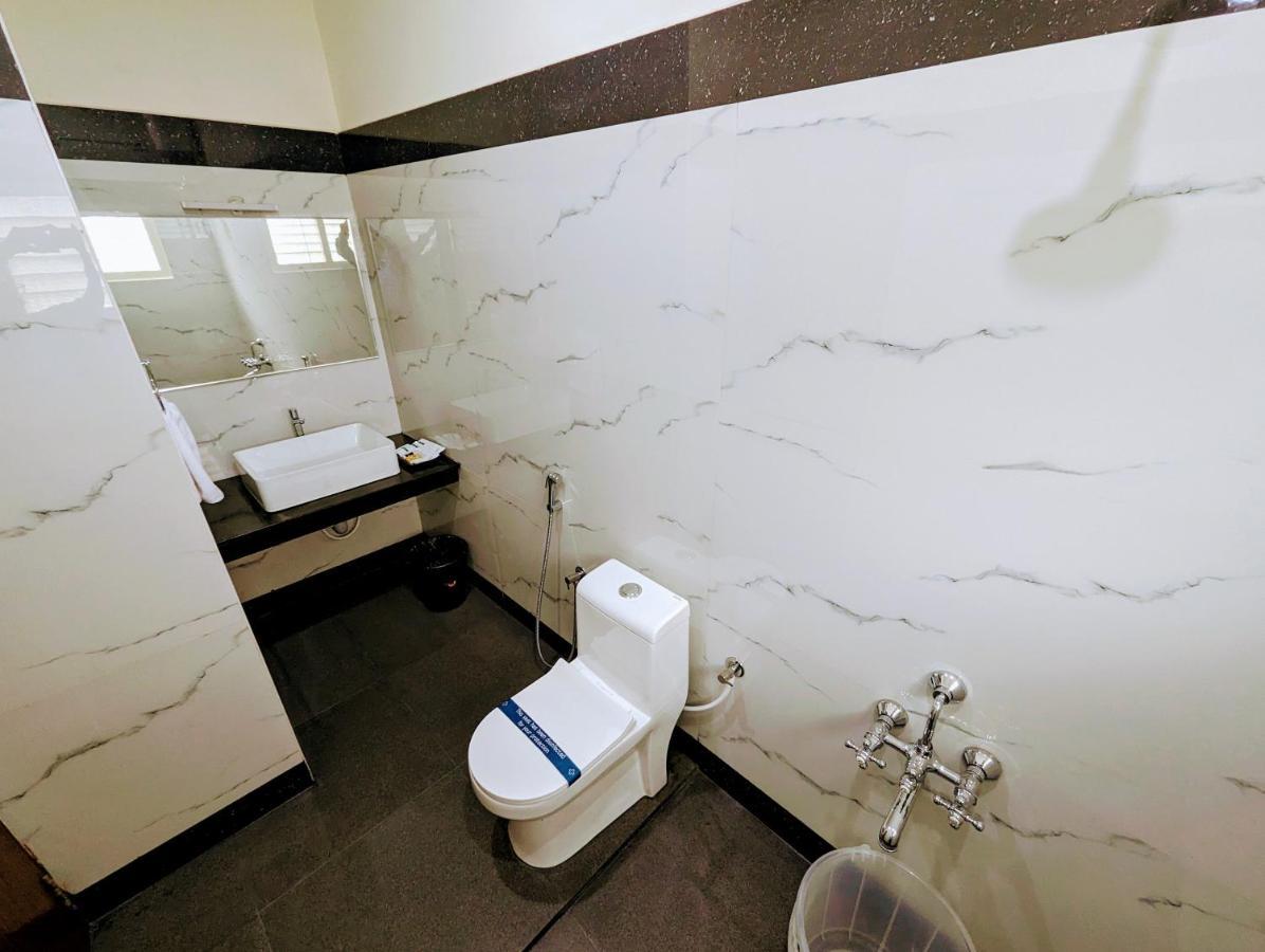 Tpc Camphor Hotell Tiruchirappalli Eksteriør bilde