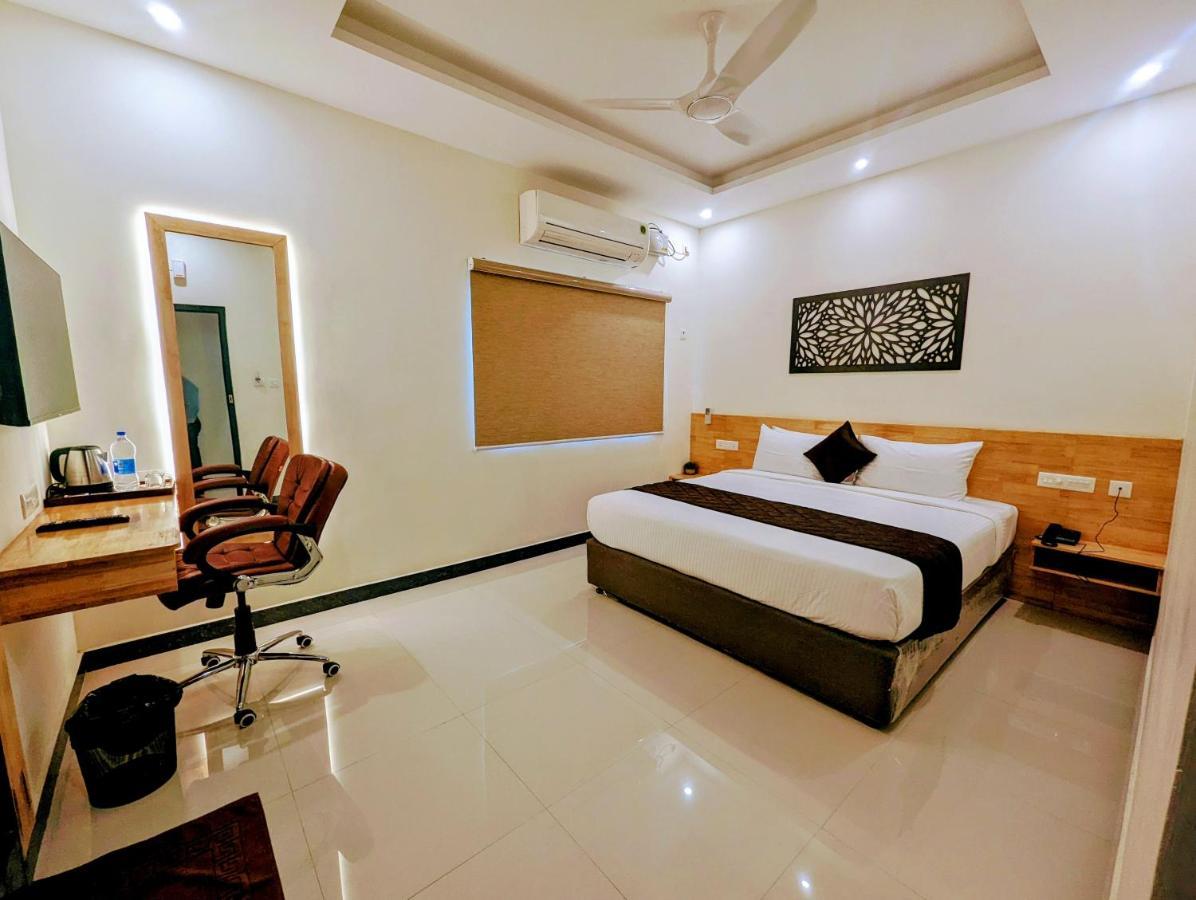 Tpc Camphor Hotell Tiruchirappalli Eksteriør bilde